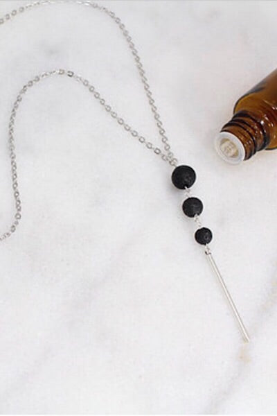 Triple Bead Pendant Bead Oil Necklace